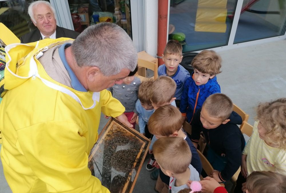 OBISK ČEBELARJEV